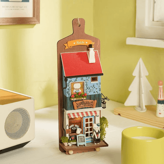 Wall Hanging Aroma Toast Lab - Carpe Toys